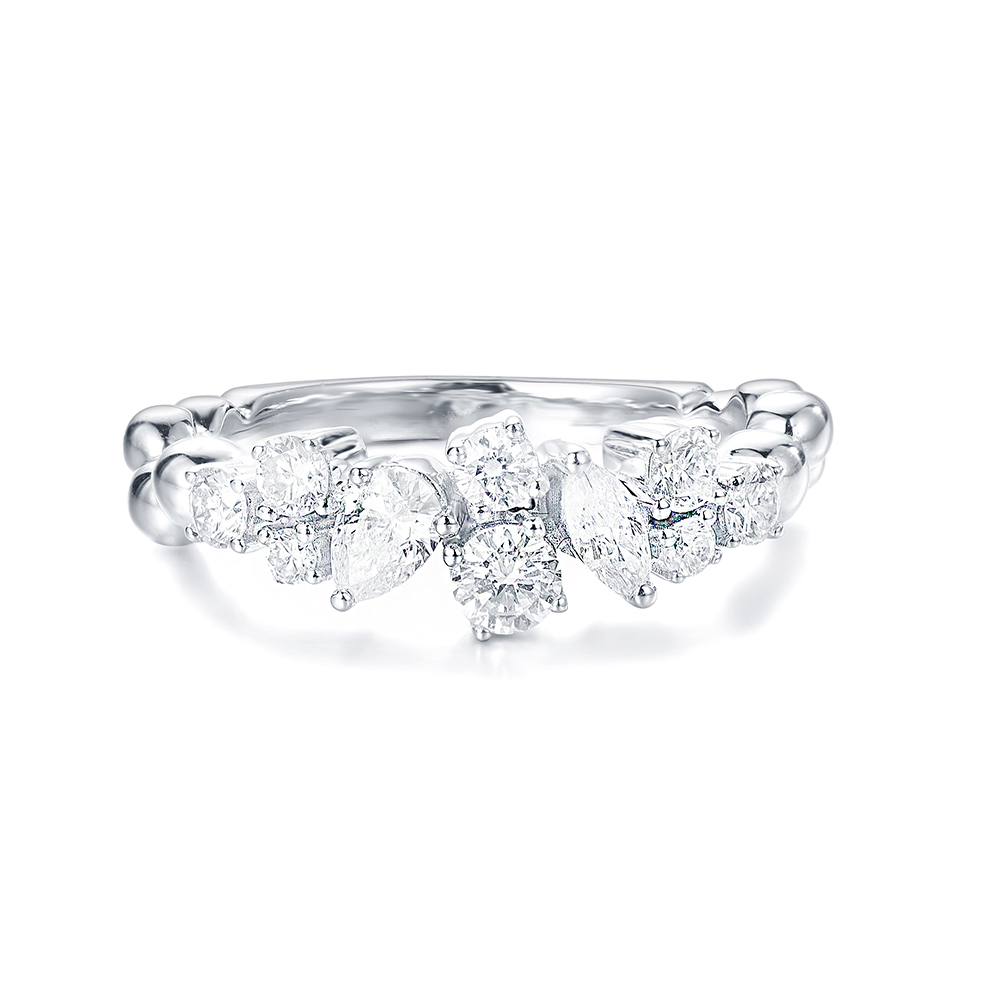 Rectangle clearance diamond band